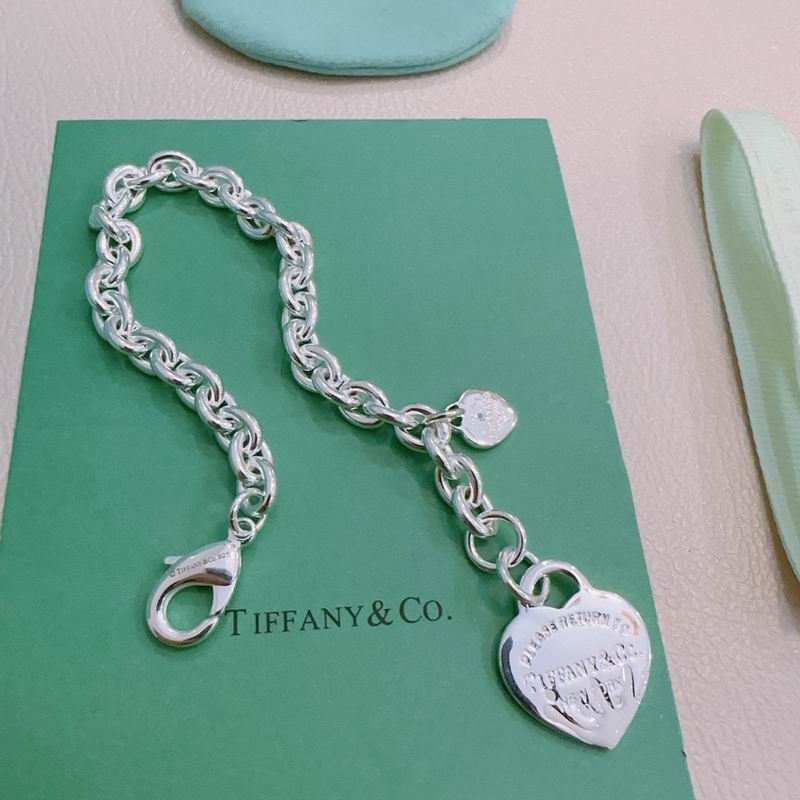 Tiffany bracelet 09yxx92